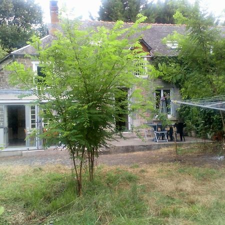 House On La Basse Martinais Vila Saint-Vran Exterior foto