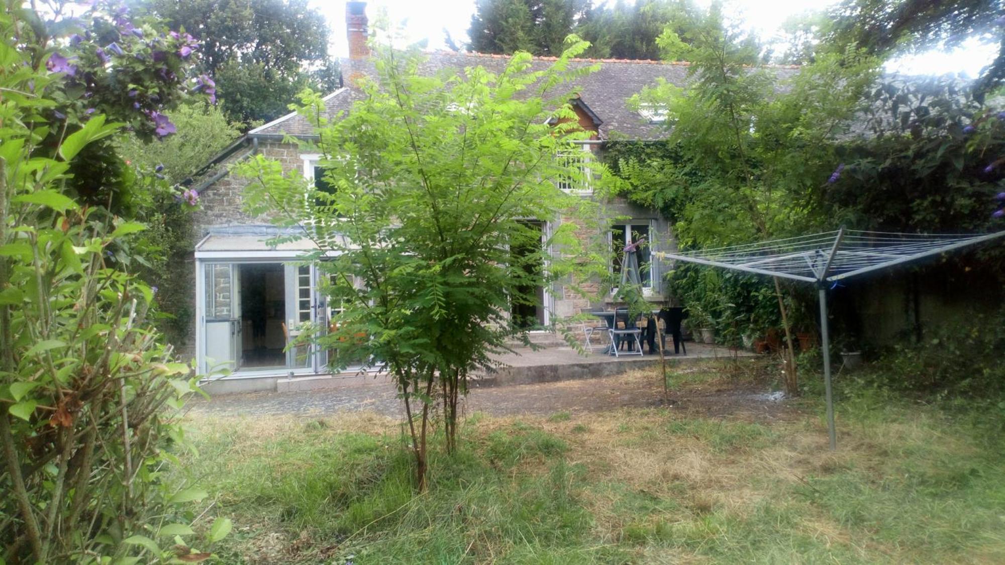 House On La Basse Martinais Vila Saint-Vran Exterior foto